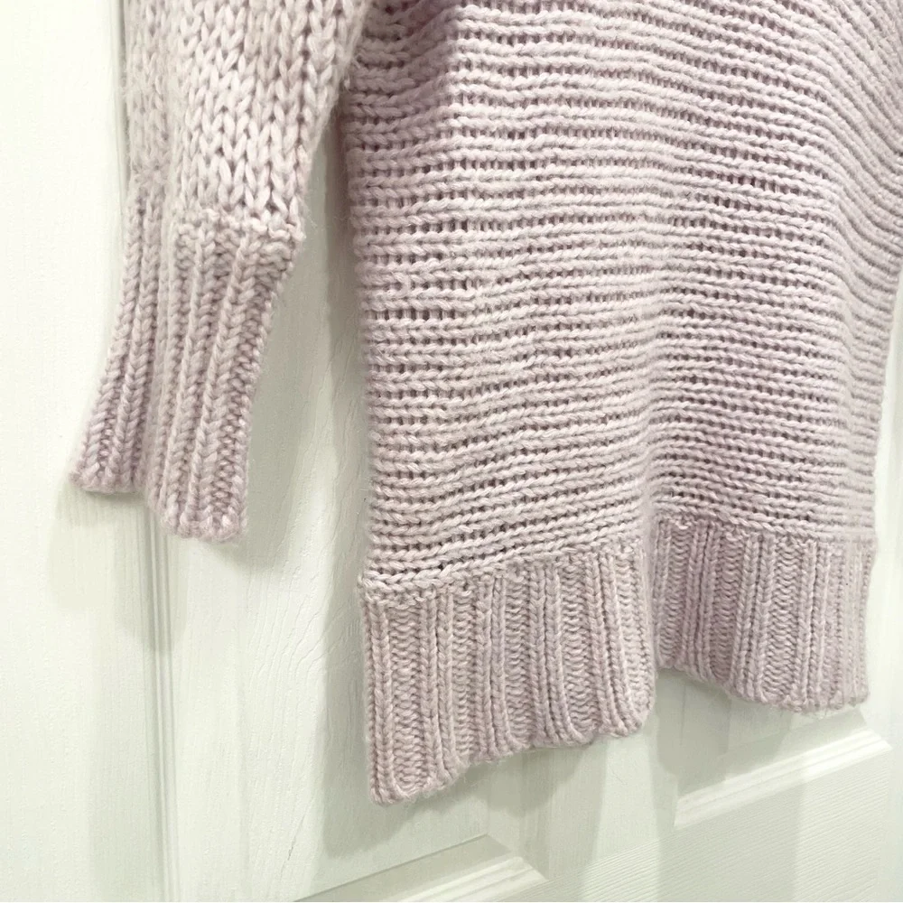 American Eagle Outfitters V Neck Sweater - Picture 8 of 10